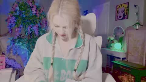 Snapshot of talulaa chatting on 06-12-26, 06:51 Talula - OF talulaa online show from 06-12-26, 06:51
