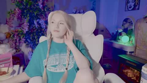 Snapshot of talulaa chatting on 06-25-26, 10:36 Talula - OF talulaa online show from 06-25-26, 10:36