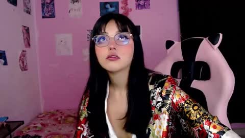 Snapshot of tamako_kitty__ chatting on 02-21-25, 06:29 Alejandra Independent model online show from 02-21-25, 06:29