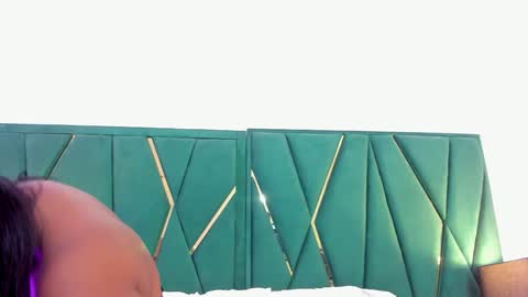 Snapshot of tamara_myller1 chatting on 01-24-25, 12:31 Tamara online show from 01-24-25, 12:31