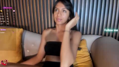 Snapshot of tamaraakins chatting on 02-10-25, 03:42 Tamy online show from 02-10-25, 03:42