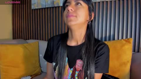 Snapshot of tamaraakins chatting on 03-05-25, 03:29 Tamy online show from 03-05-25, 03:29