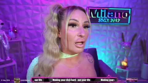 Snapshot of tamaramilano chatting on 05-01-26, 08:08 TamaraMilano online show from 05-01-26, 08:08