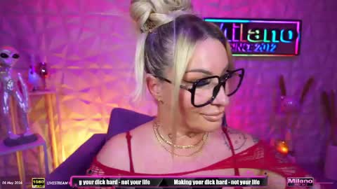 Snapshot of tamaramilano chatting on 05-08-26, 07:46 TamaraMilano online show from 05-08-26, 07:46