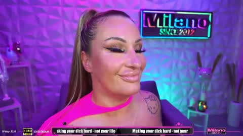 Snapshot of tamaramilano chatting on 05-19-26, 07:37 TamaraMilano online show from 05-19-26, 07:37
