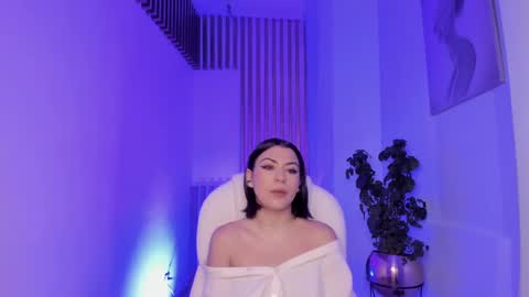 Snapshot of tamarathompsonn chatting on 03-01-25, 09:37 Tamara. online show from 03-01-25, 09:37