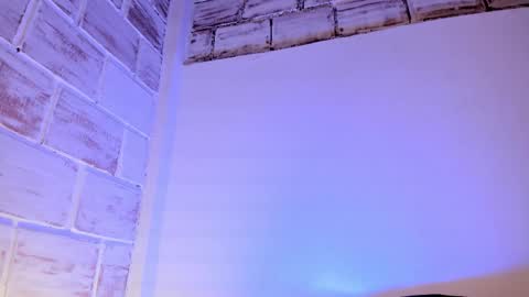 Snapshot of tamarathompsonn chatting on 09-09-25, 03:28 Tamara. online show from 09-09-25, 03:28