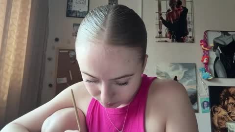 Karina online show from 04-06-26, 03:13