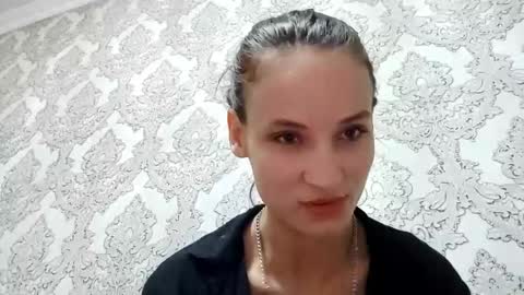 Lena online show from 04-19-26, 04:39