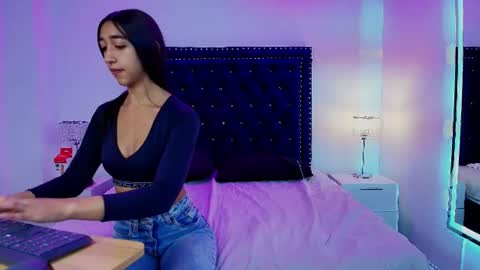 Snapshot of tammi_n_liam chatting on 07-28-26, 11:28 tammi_n_liam online show from 07-28-26, 11:28
