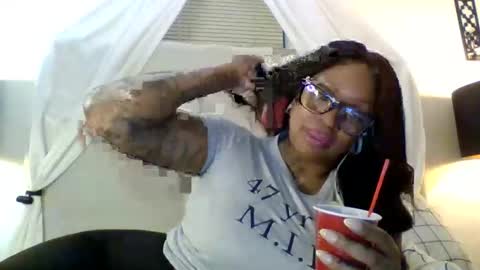 Snapshot of tammygold chatting on 05-23-26, 12:16 Tammygold online show from 05-23-26, 12:16
