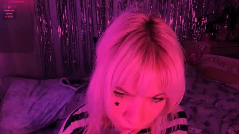 Lola online show from 01-07-26, 07:16