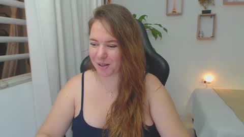 Snapshot of tamy_shine87 chatting on 12-14-24, 04:45 Im Samy online show from 12-14-24, 04:45