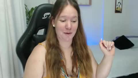 Snapshot of tamy_shine87 chatting on 01-03-25, 04:33 Im Samy online show from 01-03-25, 04:33