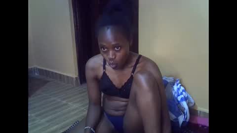 Snapshot of tanaissa chatting on 03-31-26, 07:03 tainaissa online show from 03-31-26, 07:03