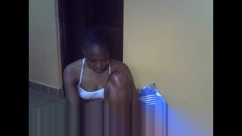 Snapshot of tanaissa chatting on 04-11-26, 07:07 tainaissa online show from 04-11-26, 07:07