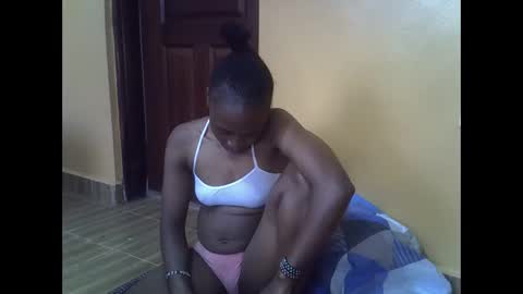 Snapshot of tanaissa chatting on 04-17-26, 11:57 tainaissa online show from 04-17-26, 11:57