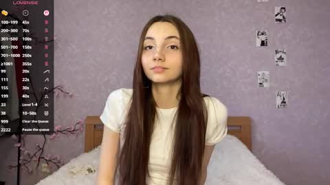 Snapshot of tandradekoning chatting on 05-20-26, 04:13 Alice online show from 05-20-26, 04:13