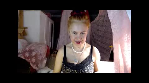 Milena online show from 02-15-26, 10:17