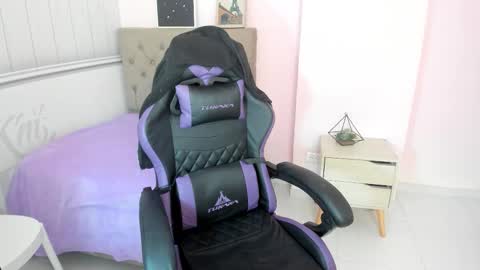 Tania  online show from 10-28-25, 02:31