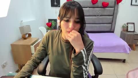 Tania  online show from 03-19-26, 01:48