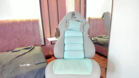 tania_fontana online show from 01-05-25, 06:35