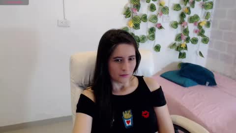 Tania  online show from 11-11-25, 04:51