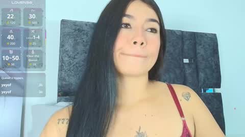 Snapshot of taniamilan chatting on 11-05-25, 11:54 Tania online show from 11-05-25, 11:54