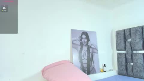 Snapshot of taniamilan chatting on 11-14-25, 02:49 Tania online show from 11-14-25, 02:49