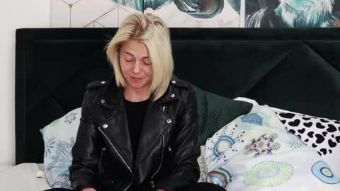 Snapshot of taniyagrey chatting on 04-17-26, 05:32 tanyaGrey online show from 04-17-26, 05:32