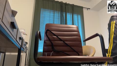 Tank Guy online show from 01-19-25, 11:21