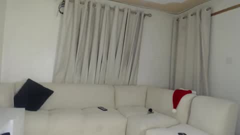 tania online show from 12-15-25, 11:09