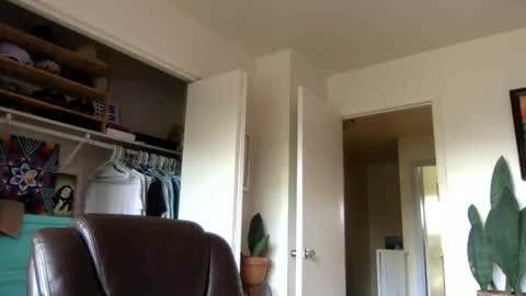 Dr. Love online show from 02-02-26, 04:38