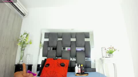 Snapshot of tanyyaa chatting on 12-24-24, 11:38 Tanya online show from 12-24-24, 11:38