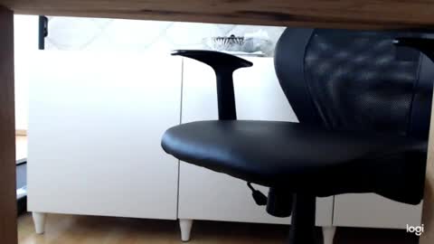 Snapshot of tap_b chatting on 06-14-26, 12:07 Patrick online show from 06-14-26, 12:07