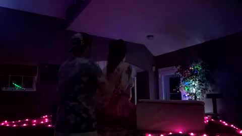 Snapshot of tap_water_drinking chatting on 04-25-26, 04:26 rad online show from 04-25-26, 04:26