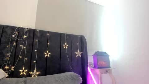 Snapshot of tara__ chatting on 03-29-26, 03:12 tara__ online show from 03-29-26, 03:12