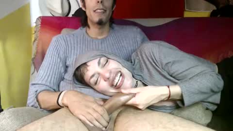 T  J   online show from 04-20-26, 01:41