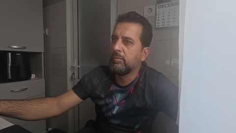 tarkan198 online show from 12-18-25, 12:00