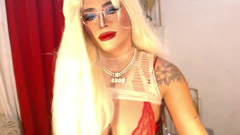 Snapshot of tasha_goddess chatting on 05-20-26, 05:24 tashaa online show from 05-20-26, 05:24