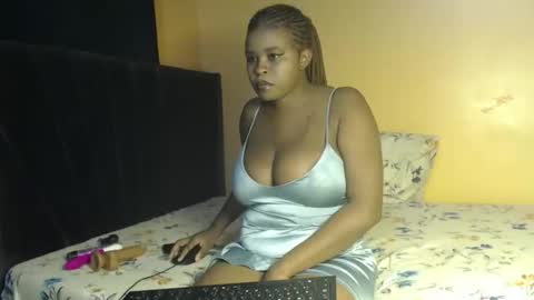Snapshot of tashaivy chatting on 04-25-26, 05:32 tasha online show from 04-25-26, 05:32