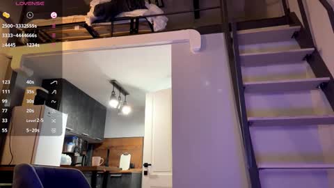 Viola online show from 01-18-26, 05:06