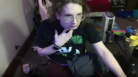 Snapshot of tasteflavored_femboy chatting on 03-01-25, 10:45 Taste online show from 03-01-25, 10:45