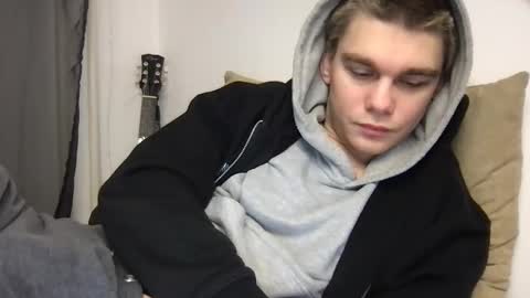 tasteithorny online show from 02-18-25, 04:37