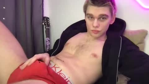 tasteithorny online show from 03-04-25, 04:49