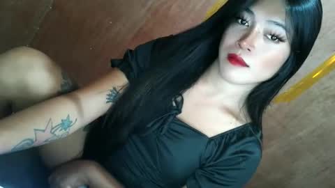   online show from 10-08-25, 03:04