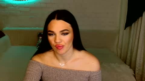 tasty_babyy online show from 12-06-24, 07:45