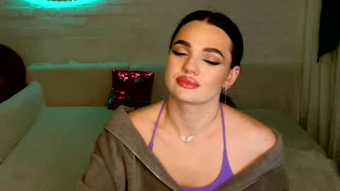 tasty_babyy online show from 01-25-25, 08:21