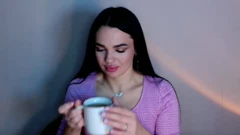 tasty_babyy online show from 11-14-25, 06:56