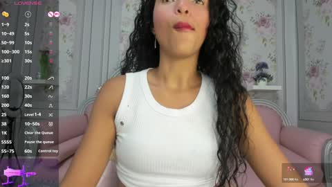 Snapshot of tasty_desires chatting on 12-27-24, 10:23 TATIS online show from 12-27-24, 10:23